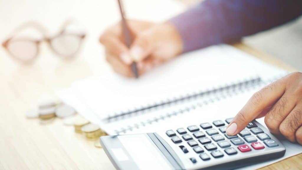 Definindo e fazendo cálculos de orçamento